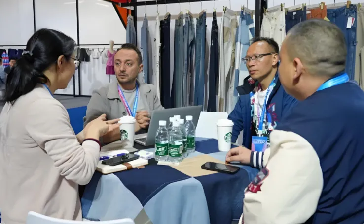 Perché fonte di vestiti dalla Cina 